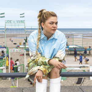 Single cover for Tornade by Louane.
